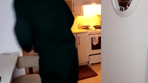 Mikea online show from January 2025 12:58:01 PM