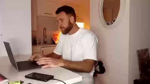 Mikea online show from January 2025 01:00:01 PM