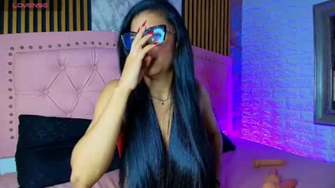 Snapshot of aisha__cambell chatting on April 2026 01:52:02 PM aisha__cambell online show from April 2026 01:52:02 PM