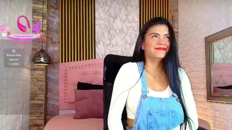 Snapshot of aisha__cambell chatting on May 2026 10:31:01 AM aisha__cambell online show from May 2026 10:31:01 AM