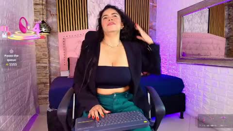 Snapshot of aisha__cambell chatting on May 2026 10:54:02 AM aisha__cambell online show from May 2026 10:54:02 AM