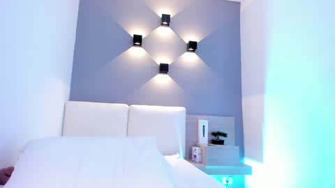 Aisha online show from December 2024 11:50:01 PM