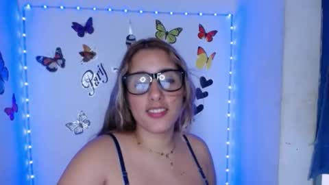 aisha_hassa online show from October 2025 08:05:02 PM