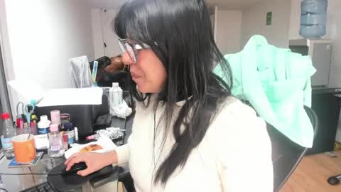 Katie   online show from April 2026 02:18:02 PM