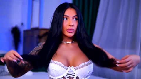 Maddy online show from November 2025 07:02:02 PM