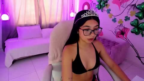 Aisha online show from March 2026 07:31:01 PM