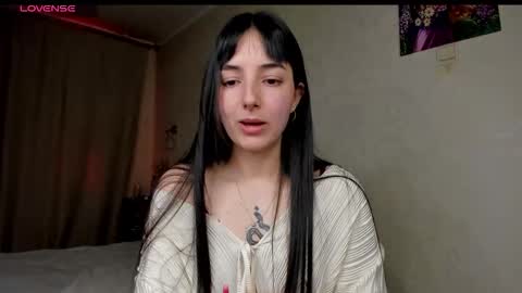 Aisha online show from March 2026 10:35:02 PM