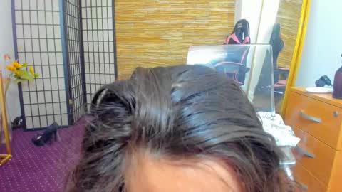 Aisha online show from February 2026 04:57:02 AM