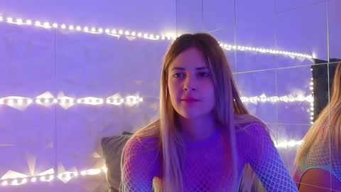 Aisha online show from October 2025 05:16:02 AM