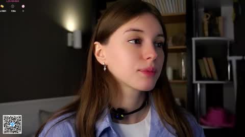 Aliza online show from October 2025 01:03:02 AM