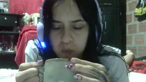 Snapshot of aitana23_ chatting on October 2025 12:02:01 AM aiti online show from October 2025 12:02:01 AM