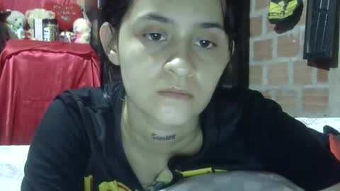 Snapshot of aitana23_ chatting on November 2025 12:33:01 AM aiti online show from November 2025 12:33:01 AM