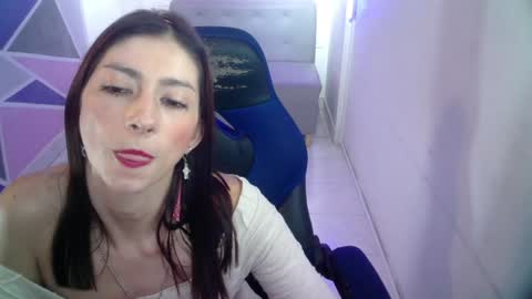 Snapshot of aitana_ag chatting on December 2024 06:27:02 PM Aitana online show from December 2024 06:27:02 PM