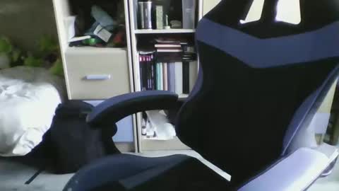 aitorycheeto2003 online show from April 2026 03:31:01 PM