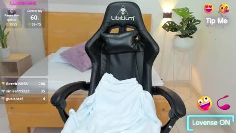 Aixa Burgos online show from February 2025 03:08:02 PM