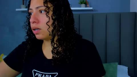 Aixa Burgos online show from November 2025 12:16:01 PM