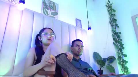 aji_golds online show from April 2026 08:22:02 PM