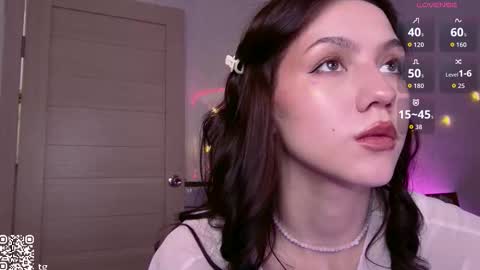 Kendall online show from December 2025 03:26:02 AM