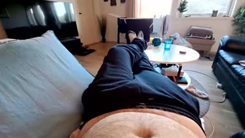 ak_2 online show from April 2026 07:42:01 AM