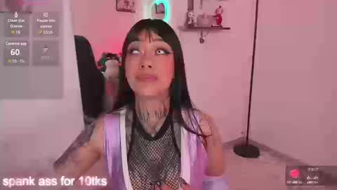 Alejandra online show from September 2025 08:32:02 PM