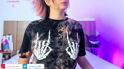 Snapshot of akatsumi_ chatting on September 2025 08:55:02 PM Akartsumi online show from September 2025 08:55:02 PM