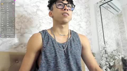 Snapshot of akazaboy chatting on December 2024 04:48:02 AM akazaboy online show from December 2024 04:48:02 AM