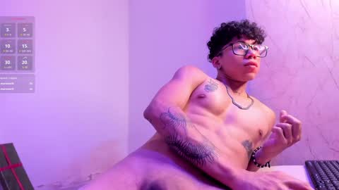 Snapshot of akazaboy chatting on December 2024 10:39:02 AM akazaboy online show from December 2024 10:39:02 AM