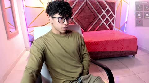 Snapshot of akazaboy chatting on January 2025 04:13:01 AM akazaboy online show from January 2025 04:13:01 AM