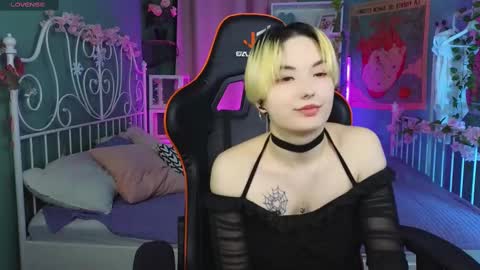 Akemi online show from March 2025 03:38:02 PM