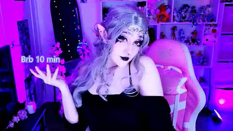 Aki online show from February 2026 12:04:02 AM