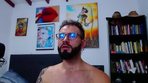 akiles online show from November 2025 11:05:01 PM