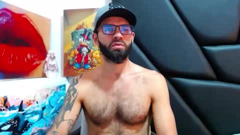 Snapshot of akiles_r chatting on April 2026 11:43:02 PM akiles online show from April 2026 11:43:02 PM