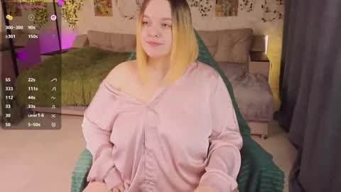 Aki online show from November 2025 11:34:01 AM