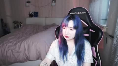 akirahartyx online show from May 2026 03:49:01 PM