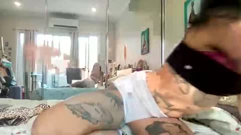 Akira Zay online show from February 2026 06:17:01 AM