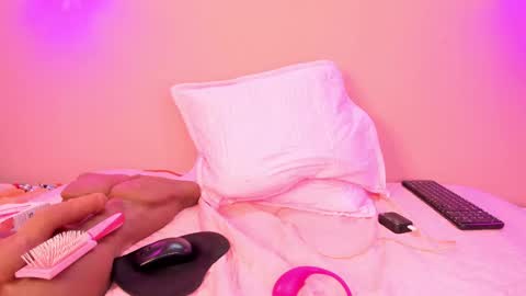 Alahia  online show from January 2025 03:02:01 PM