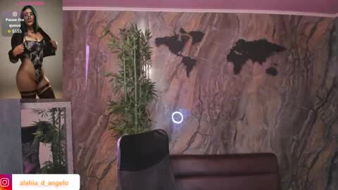 ALAHIA online show from April 2026 07:58:01 PM