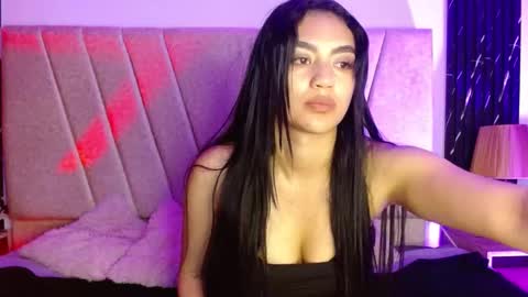 Snapshot of alahia_sweet_official chatting on October 2025 10:38:01 PM Alahia sweet official online show from October 2025 10:38:01 PM