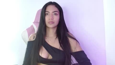 Snapshot of alahia_sweet_official chatting on November 2025 08:30:02 PM Alahia sweet official online show from November 2025 08:30:02 PM