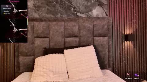 alahyapalmer_ online show from September 2025 09:30:01 AM