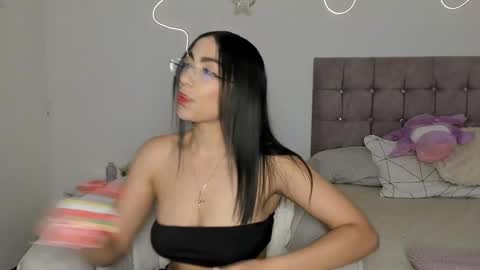 Alaia Alegria online show from March 2026 11:20:01 PM