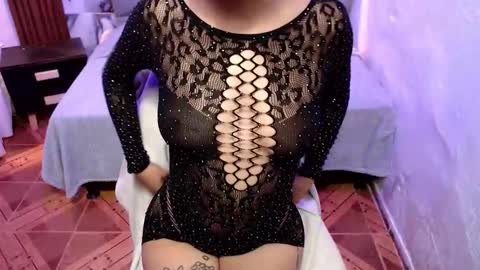 alaia_blue1 online show from October 2025 01:34:01 PM