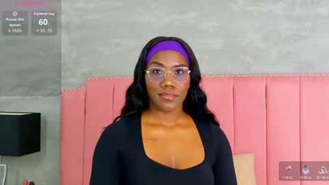 alaia_colins online show from February 2026 12:52:02 AM