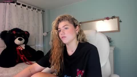 Alaia online show from December 2024 12:56:02 PM