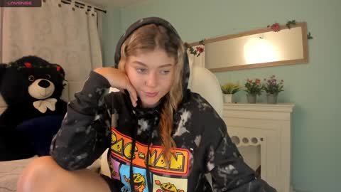 Alaia online show from December 2024 12:54:02 PM