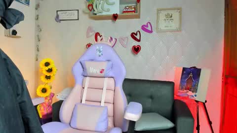 Alaia online show from February 2026 09:05:02 PM