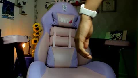 Alaia online show from March 2026 09:22:02 PM