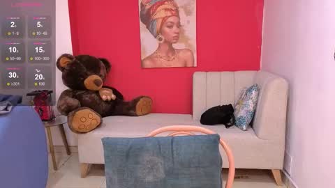 Alaia Skater online show from November 2025 05:15:02 PM