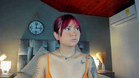 Snapshot of alaiarogers chatting on February 2025 11:32:02 AM Alaia online show from February 2025 11:32:02 AM