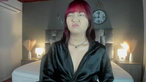 Snapshot of alaiarogers chatting on February 2025 11:33:02 AM Alaia online show from February 2025 11:33:02 AM